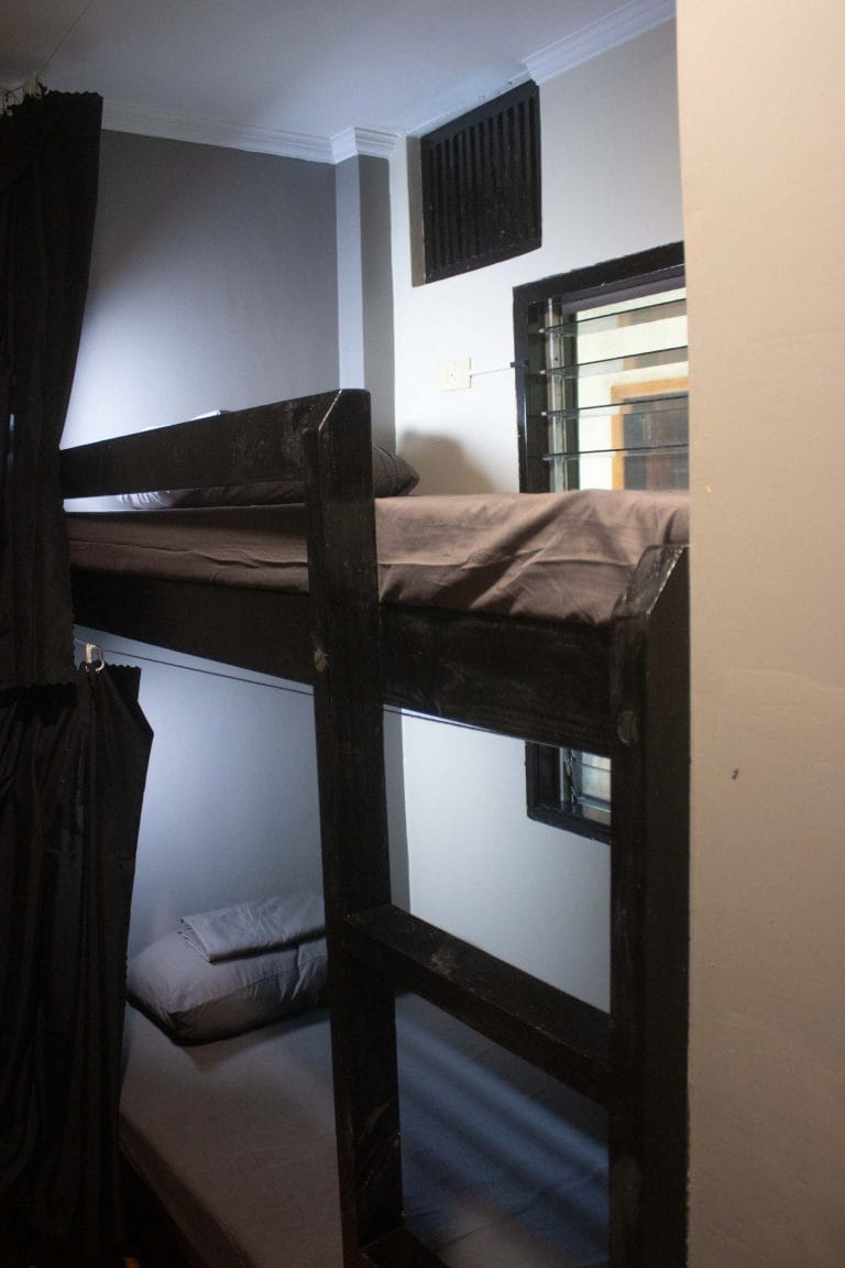 Dorm Beds Wtih Ladder 5